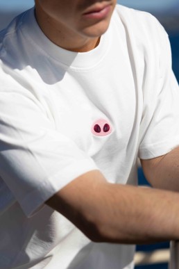 emoji beefbar t shirt