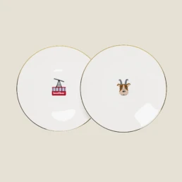 set of 2 plates beefbar megeve